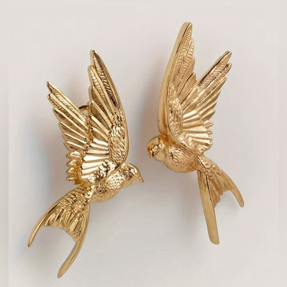 Zara Jewelry - NWOT Zara 14K Gold Plated
Sparrow Bird Earrings